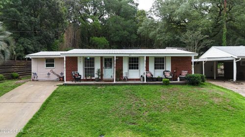 651 Gregory St, Chattahoochee, FL, 32324-1717 | Card Image