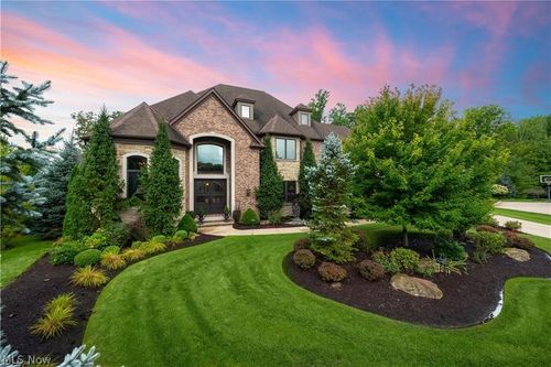 3600 Oxford Cir, Westlake, OH, 44145-3796 | Card Image