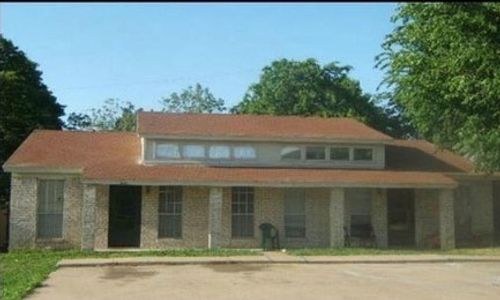 1037 Southmoor Dr, Arlington, TX, 76010-5843 | Card Image