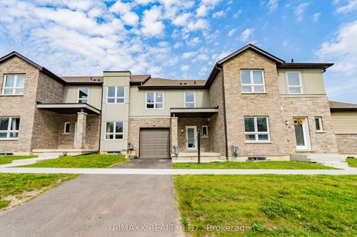 39 Perenack Ave, Welland, ON, L3C0J2 | Card Image