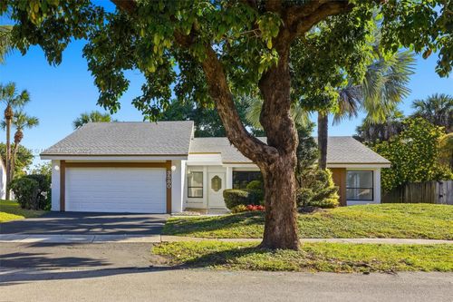 3580 Nw 73rd Ave, Lauderhill, FL, 33319-4922 | Card Image