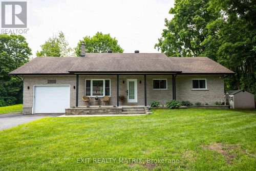 2866 Front Road, East Hawkesbury, ON, K6A2R2 | Card Image