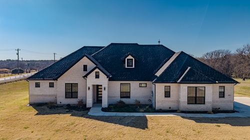 1001 Henry Way, Springtown, TX, 76082-6683 | Card Image