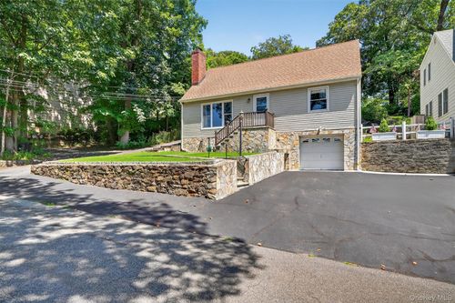 34 Custis Ave, White Plains, NY, 10603-1703 | Card Image
