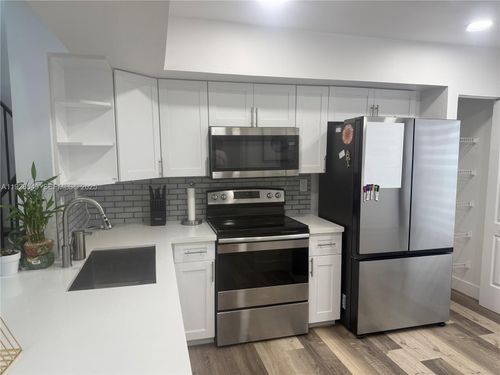 a205-13028 Sw 88th Ln, Miami, FL, 33186-1600 | Card Image