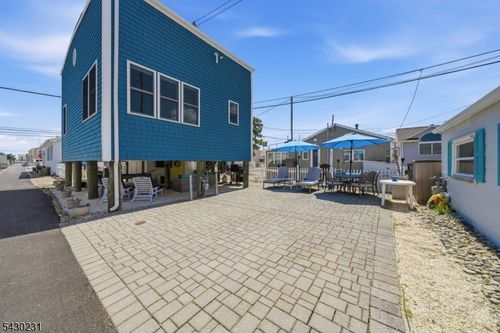 105 W Dune Way, Lavallette, NJ, 08735-1714 | Card Image