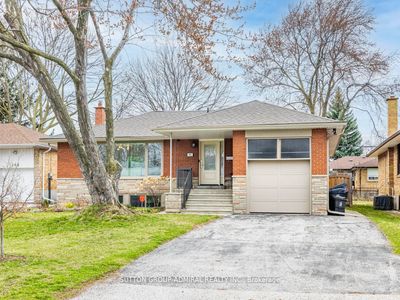 140 Clifton Ave, House other with 3 bedrooms, 3 bathrooms and 5 parking in North York ON | Image 1