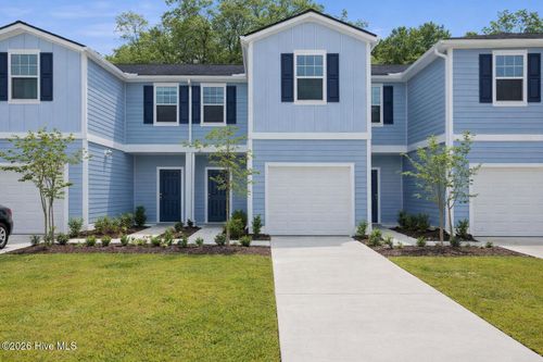 592 Sandy Hollow Dr, Jacksonville, NC, 28540-6400 | Card Image