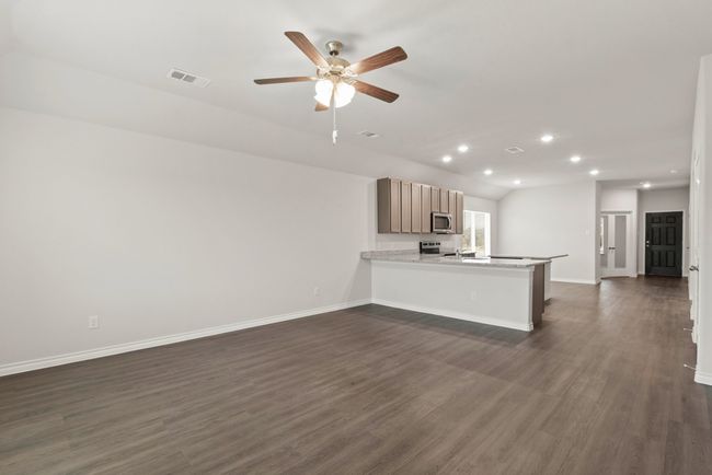 5024 Wellborn Rd, House other with 3 bedrooms, 3 bathrooms and null parking in Crowley TX | Image 13