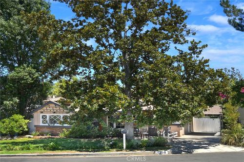 5036 Catalon Ave, Woodland Hills, CA, 91364-3311 | Card Image
