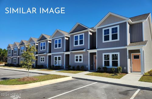 105 Loren Rd, Hubert, NC, 28539-4684 | Card Image