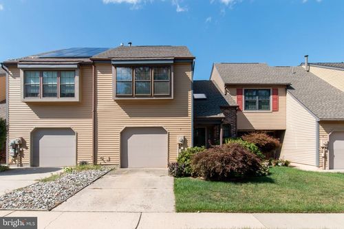 3 Isa Ct, Robbinsville, NJ, 08691-1330 | Card Image