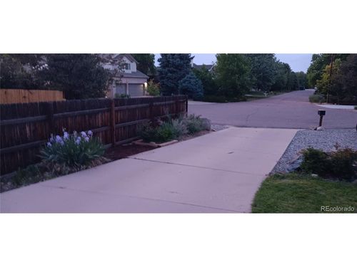 1050 S Florence St, Denver, CO, 80247-1950 | Card Image