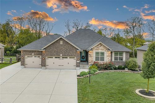 156 Wolf Creek Ct, Carlisle, OH, 45005-4372 | Card Image