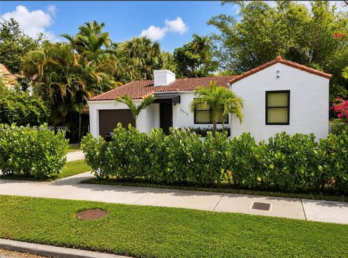 3612 Sw 1st Ave, Miami, FL, 33145-3908 | Card Image