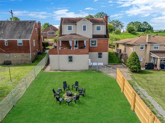 Fenced in backyard | Image 43
