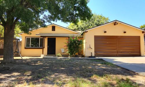 501 N California Ct, Tulare, CA, 93274-2613 | Card Image