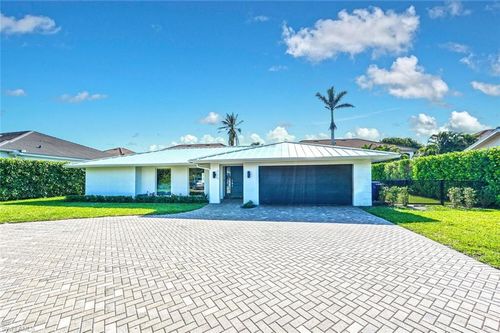 646 Park Shore Dr, NAPLES, FL, 34103-3539 | Card Image