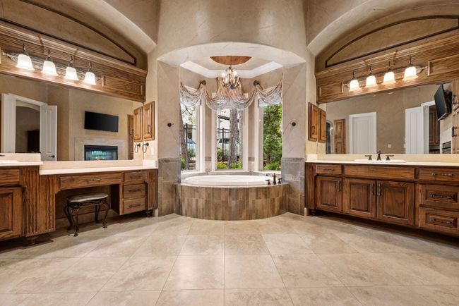 1800 Beam Dr, House other with 5 bedrooms, 7 bathrooms and null parking in Southlake TX | Image 22
