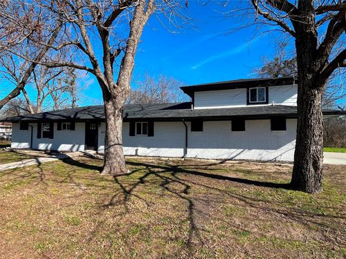 4603 3rd St, Greenville, TX, 75401-5925 | Card Image