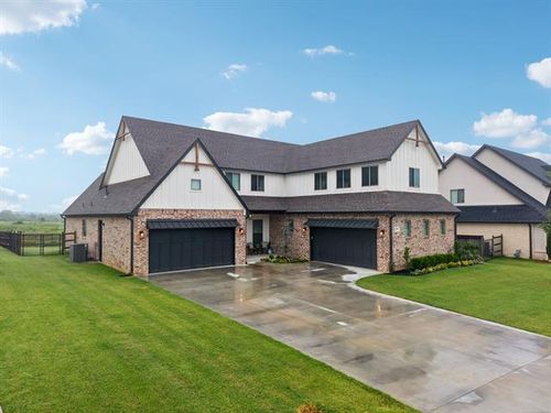 19104 E Beecher Ct, Owasso, OK, 74055-6389 | Card Image