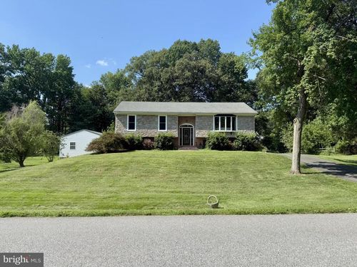652 Clifton Dr, BEAR, DE, 19701-2149 | Card Image