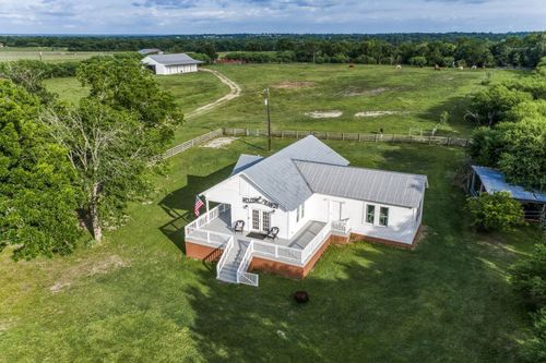 19576 Pickens Rd, Washington, TX, 77880-5074 | Card Image