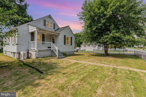 8308 Wilson Ave, PARKVILLE, MD, 21234-4704 | Card Image