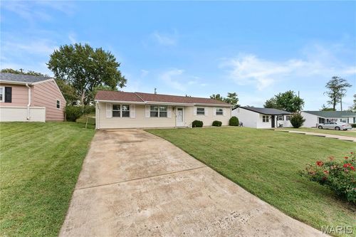 833 Weedel Dr, Arnold, MO, 63010-2221 | Card Image