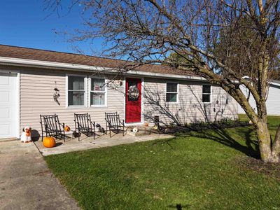 516 S Illinois Street, House other with 3 bedrooms, 1 bathrooms and null parking in Parker City IN | Image 2