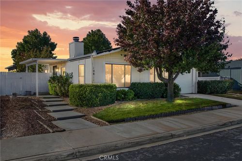 10811 Bel Air Dr, Cherry Valley, CA, 92223-5586 | Card Image