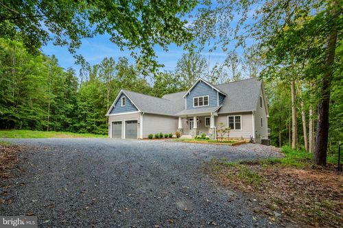 8880 Evelyn Dr, MANASSAS, VA, 20112-5327 | Card Image