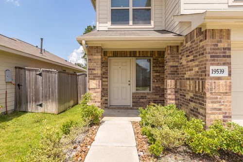 19539 Manduca Dr, New Caney, TX, 77357-3691 | Card Image