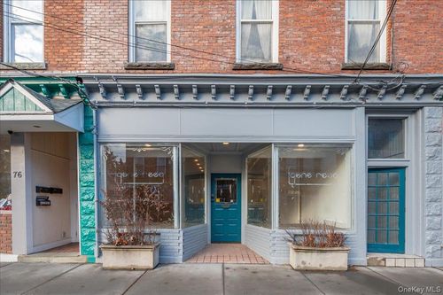 74 S Broadway, Nyack, NY, 10960-6800 | Card Image