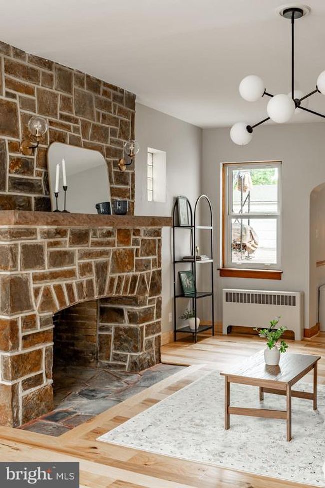 308 Cherry St, Home with 5 bedrooms, 1 bathrooms and null parking in COLUMBIA PA | Image 4