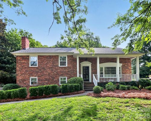 6725 Windyrush Rd, Charlotte, NC, 28226-7556 | Card Image