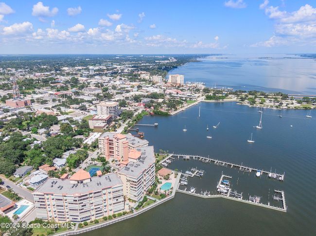 303 - 100 Riverside Dr, Condo with 2 bedrooms, 2 bathrooms and null parking in Cocoa FL | Image 32