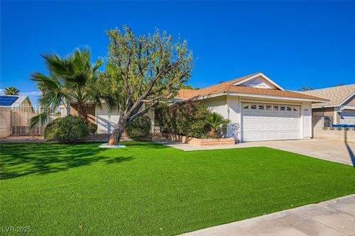 6000 Santa Catalina Ave, Las Vegas, NV, 89108-4846 | Card Image
