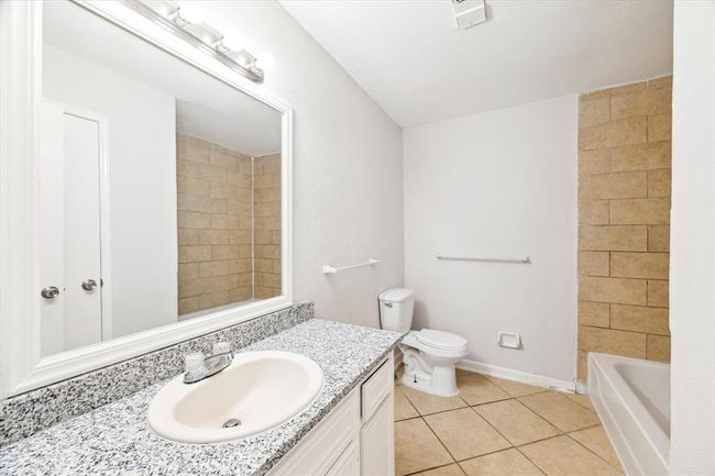 Second bathroom. | Image 17
