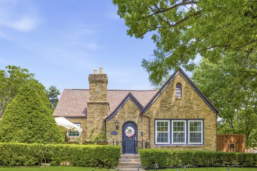 5451 Merrimac Ave, Dallas, TX, 75206-5829 | Card Image
