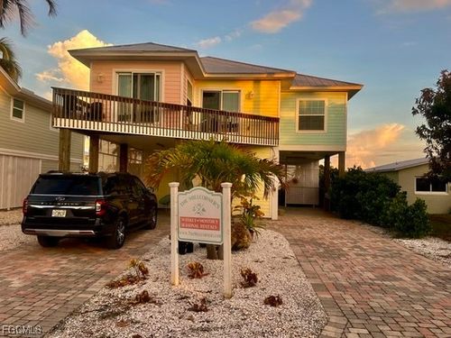 2579 3rd St, MATLACHA, FL, 33993-9761 | Card Image