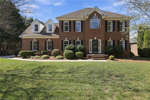 4325 Oakton Dr, High Point, NC, 27265-9220 | Card Image