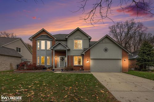 44240 Ivory Way Dr, Sterling Heights, MI, 48313-1161 | Card Image