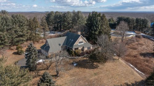 17 Farview Farm Road, Redding, CT, 06896 | Card Image