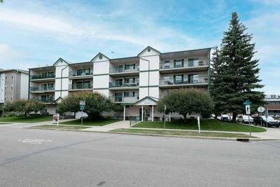 307 - 4614 47 A Ave, Condo with 2 bedrooms, 2 bathrooms and 1 parking in Red Deer AB | Image 1