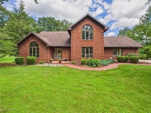 155 Richwood Ct, Belpre, OH, 45714-8239 | Card Image