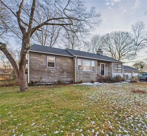 106 Pettaquamscutt Lake Rd, Saunderstown, RI, 02874-2306 | Card Image