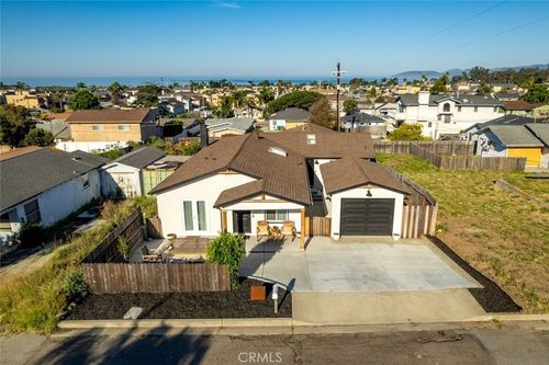 363 N 5th St, Grover Beach, CA, 93433-1617 | Card Image