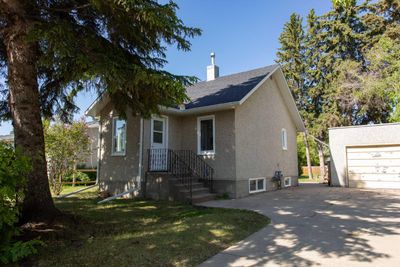 5040 56 A St, House detached with 3 bedrooms, 1 bathrooms and 2 parking in Lacombe AB | Image 1