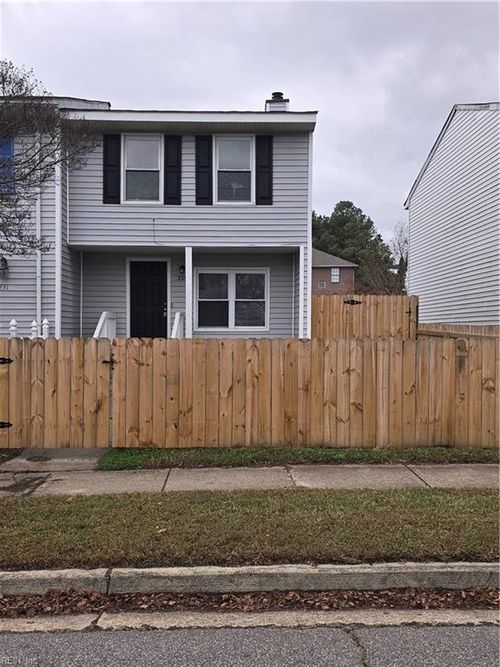229 Greenbrier Ave, Norfolk, VA, 23505-1169 | Card Image